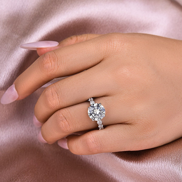 Louily Moissanite 3.8 Carat Round Cut Engagement Ring