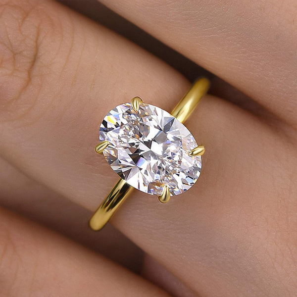 Louily Bright Oval Cut Engagement Ring