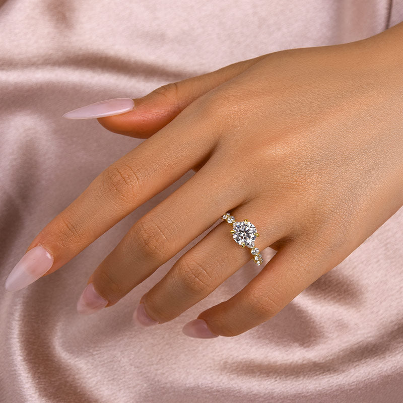 Louily Elegant 2.0 Carat Round Cut Moissanite Engagement Ring - louilyjewelry