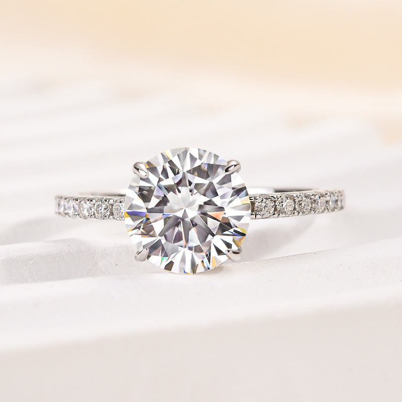 Louily Classic Moissanite 2.0 Carat Round Cut Promise Ring - louilyjewelry