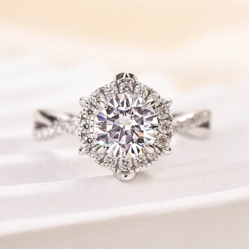 Louily Noble 1.0 Carat Moissanite Halo Round Cut Engagement Ring - louilyjewelry