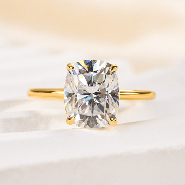 Louily Moissanite Attractive Cushion Cut Engagement Ring