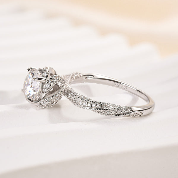 Louily Moissanite Flower Design Engagement Ring