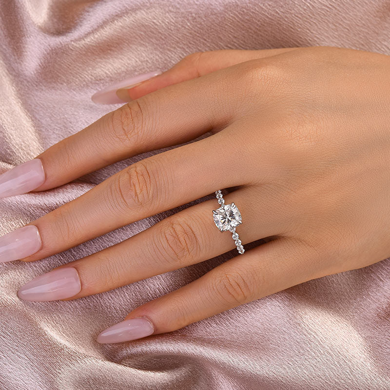 Louily Moissanite 2.0 Carat Cushion Cut Engagement Ring - louilyjewelry