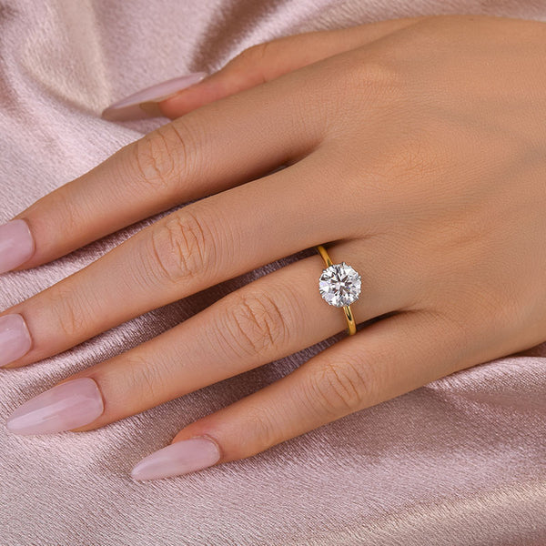 Louily Precious Two-tone 2.0 Carat Moissanite Engagement Ring