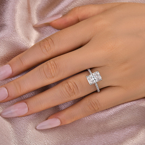 Louily Moissanite Radiant Cut Engagement Ring