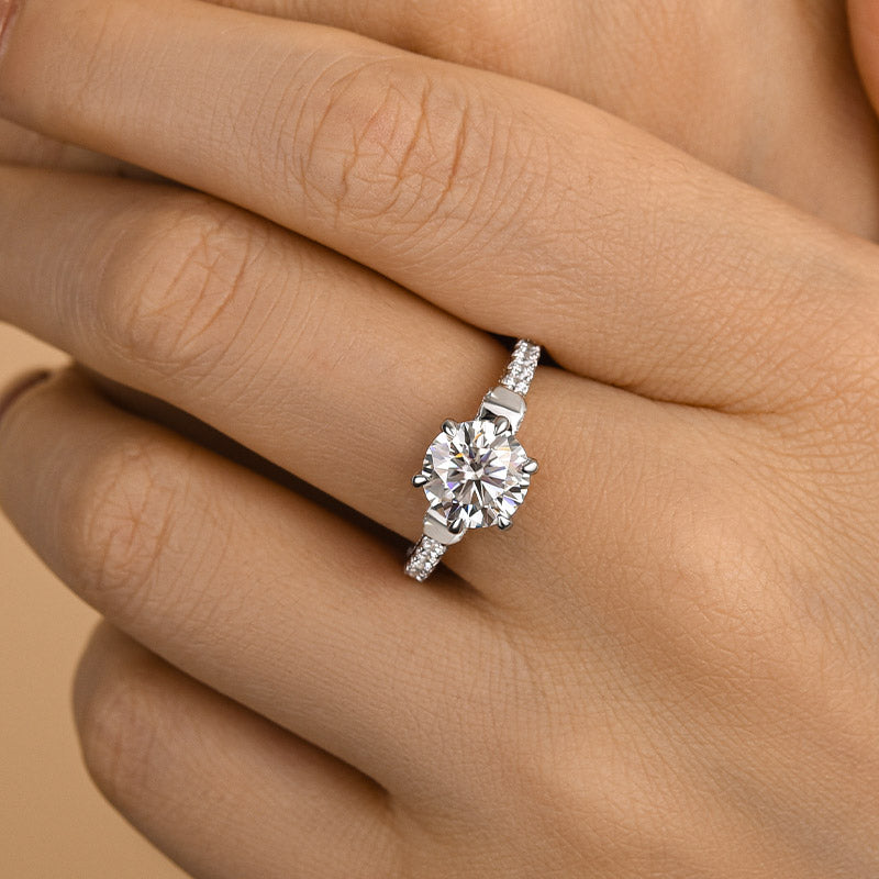 Louily Moissanite Bow Base Design 2.0 Carat Engagement Ring - louilyjewelry