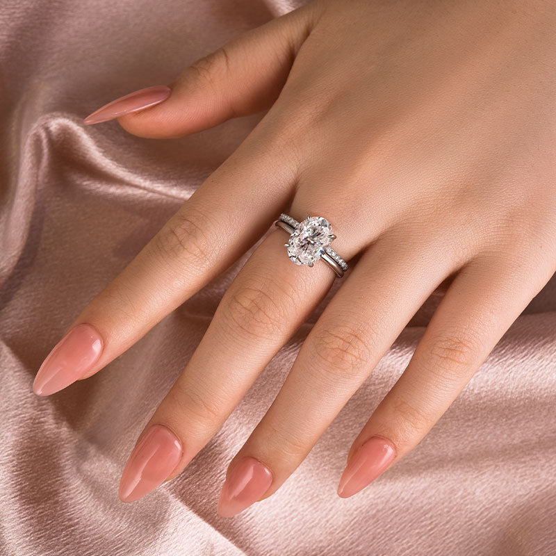 Louily Moissanite 4.0 Ct Hidden Halo Solitaire Oval Cut Wedding Ring - louilyjewelry