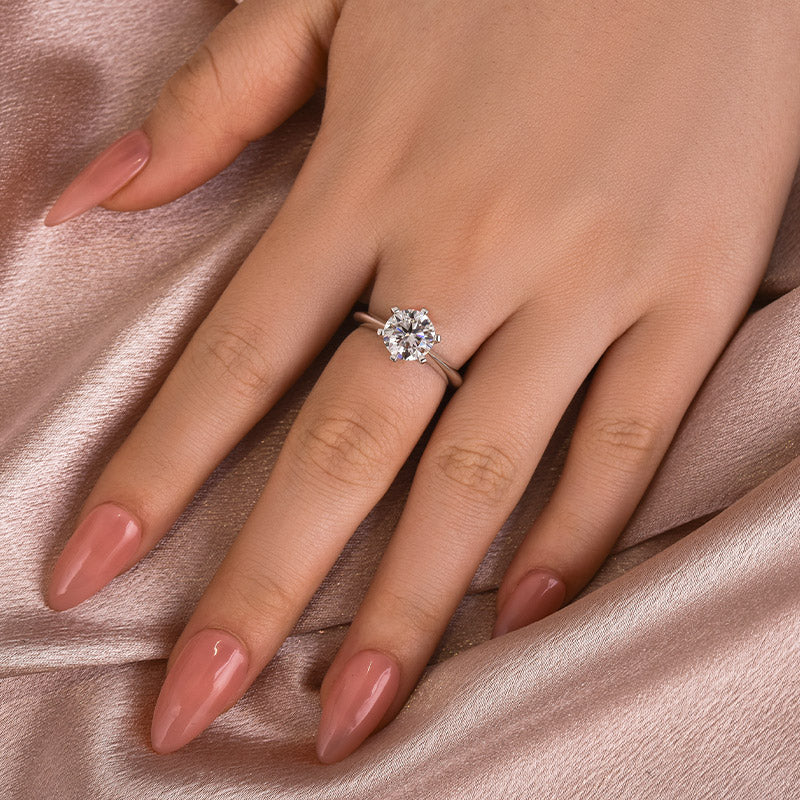 Louily Moissanite Classic 2.0 Carat Round Cut Engagement Ring - louilyjewelry