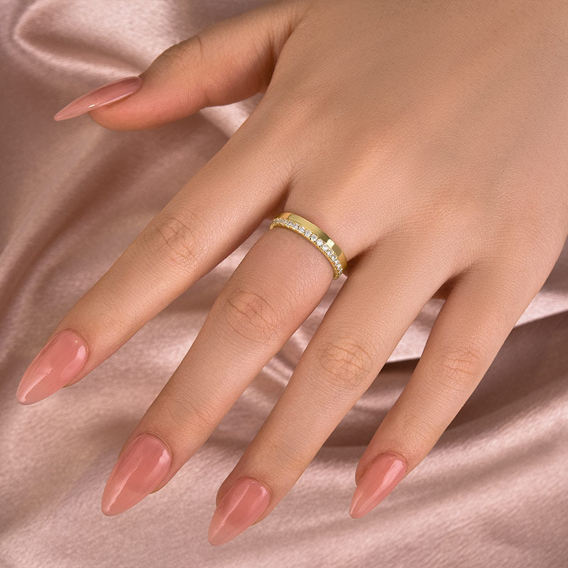 Louily Moissanite Round Cut Yellow Gold Wedding Band for Women - louilyjewelry