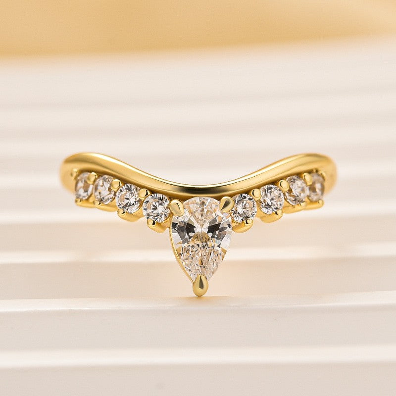 0.7Ct Curved Crown Shaped Wedding Band In Sterling Silver