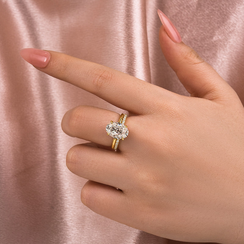 Louily Moissanite 4.0 Ct Hidden Halo Solitaire Oval Cut Wedding Ring - louilyjewelry