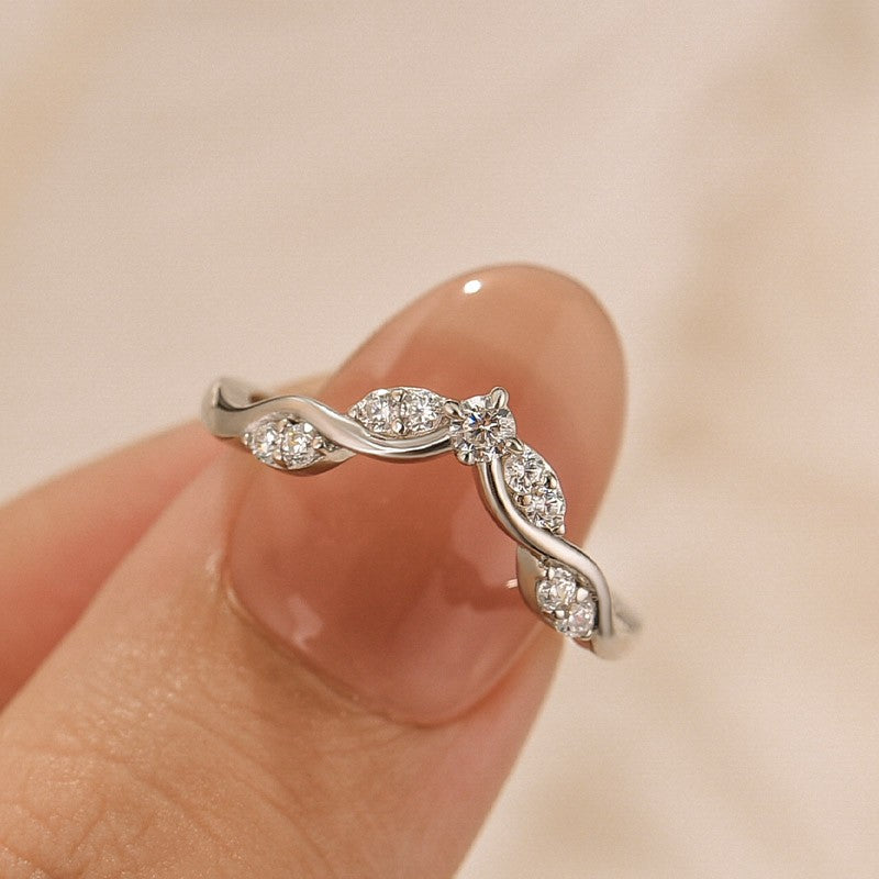 0.2Ct Vine Twist Vintage Wedding Band In Sterling Silver
