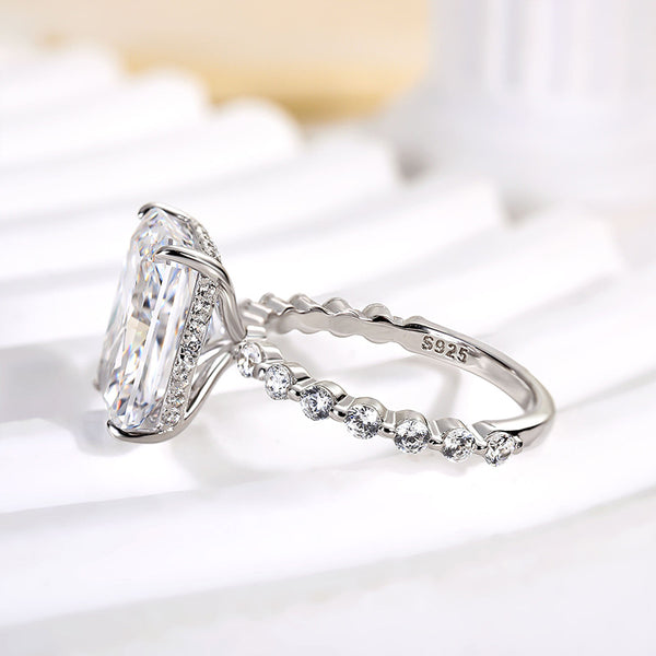 Louily Elegant Crushed Ice Cut Simulated Diamond Engagement Ring