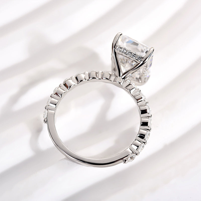 Louily Elegant Crushed Ice Cut Simulated Diamond Engagement Ring - louilyjewelry