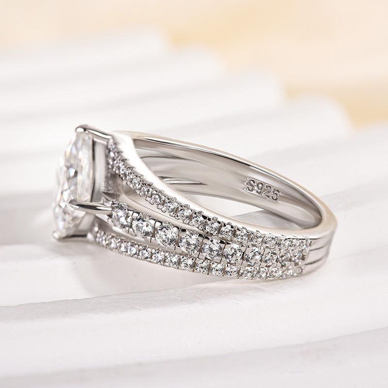 Louily Moissanite Special 2.0 Carat Square Princess Cut Engagement Ring - louilyjewelry