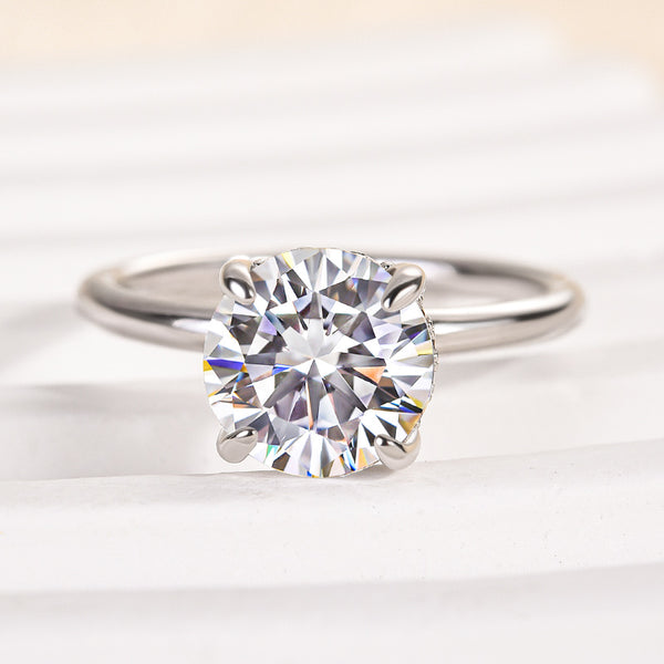 Louily Moissanite 2.0 Carat Round Cut Promise Ring