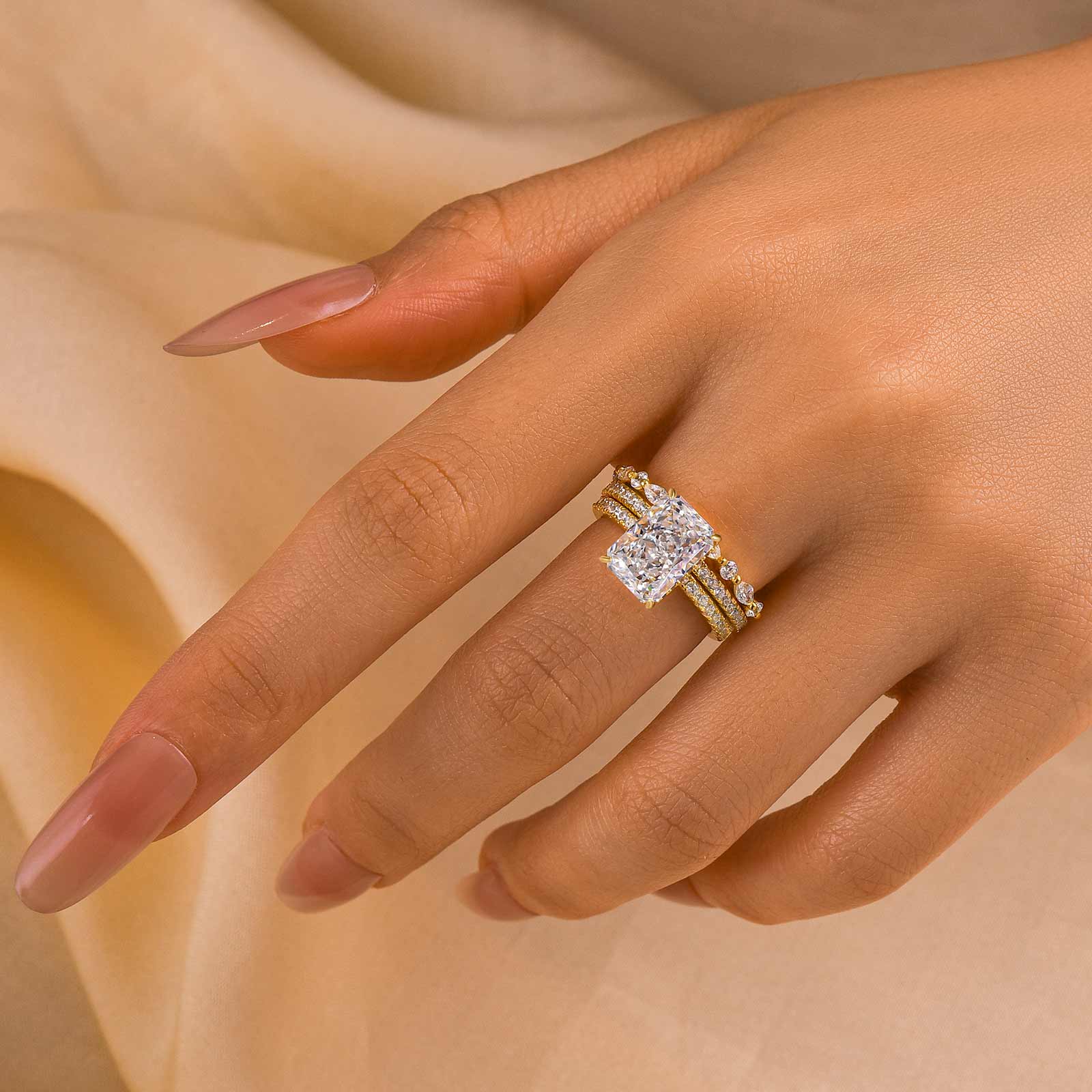 Louily Noble 3.5Ct Radiant Cut 3PC Wedding Ring Set - louilyjewelry