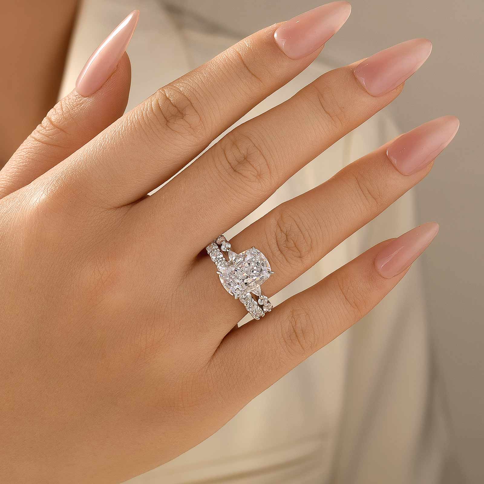 5.0Ct Cushion Cut Engagement Ring With Classic Wedding Band - louilyjewelry