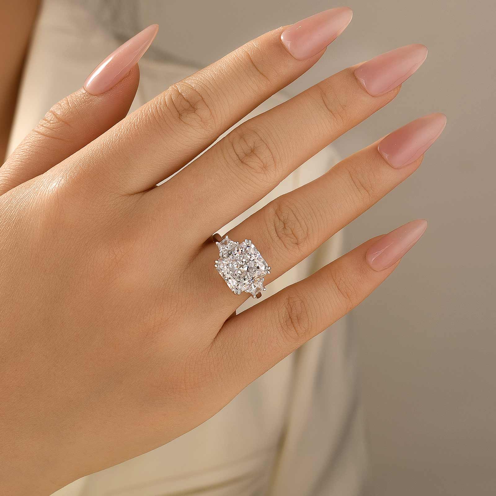 Louily Luxurious 12Ct Crushed Ice Hybrid Radiant Cut Three Stone Engagement Ring - louilyjewelry