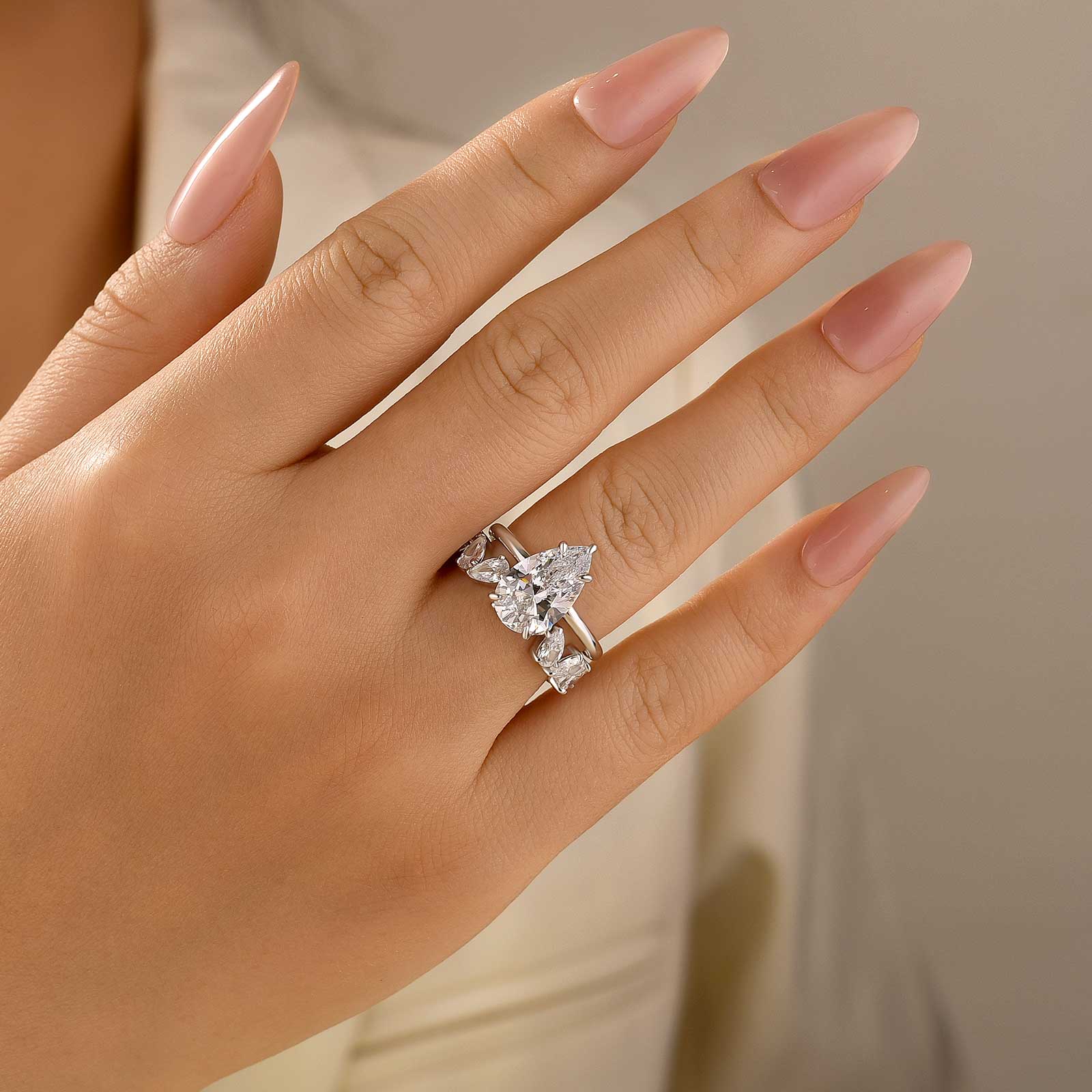 S925 2PC 4.0Ct Solitaire Pear Cut Engagement Ring with Pear Cut Wedding Band - louilyjewelry