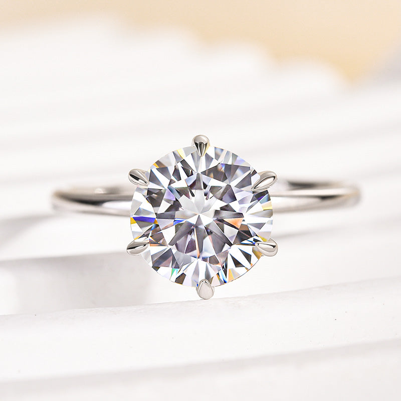 Louily Classic Round Cut Solitaire Engagement Ring In Sterling Silver - louilyjewelry