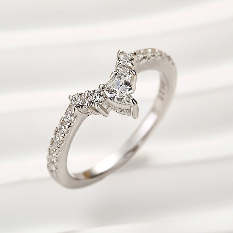 Crown Shaped Wedding Band In Sterling Silver - louilyjewelry