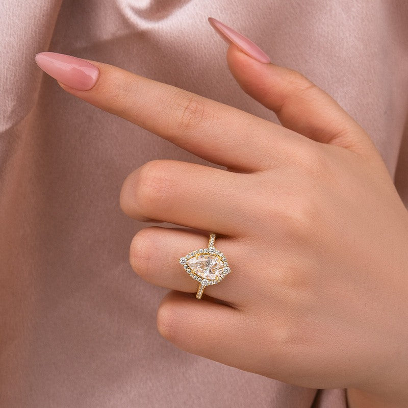 Moissanite 2.5 Ct Halo Pear Cut Yellow Gold Travel Ring - louilyjewelry