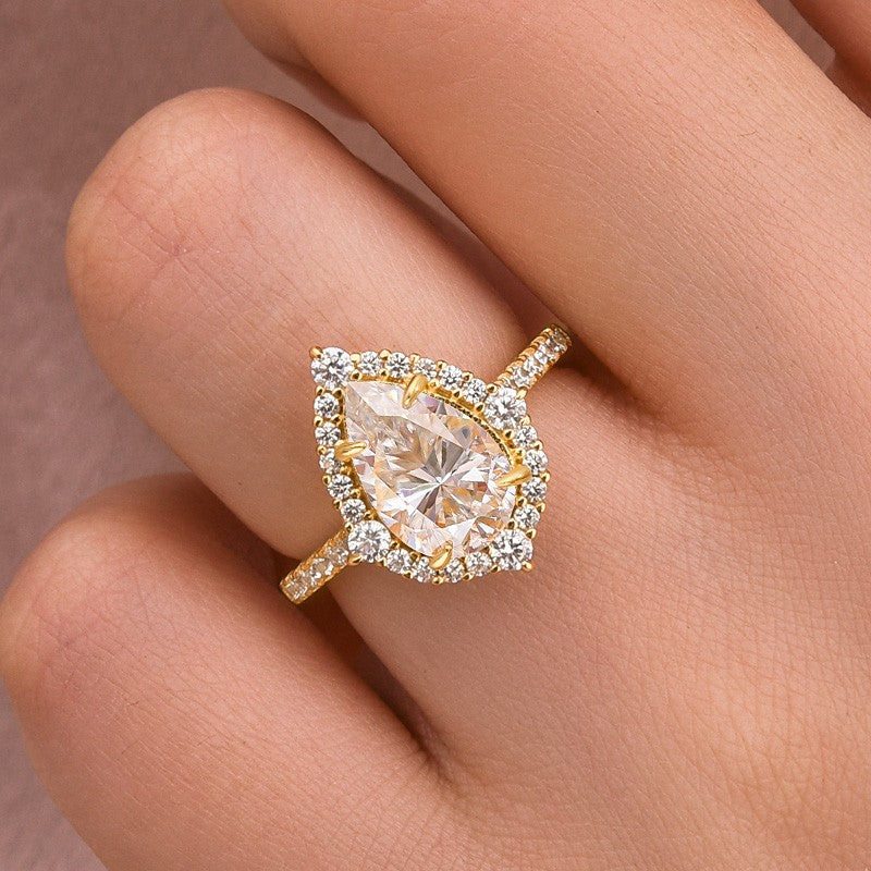 Moissanite 2.5 Ct Halo Pear Cut Yellow Gold Travel Ring - louilyjewelry