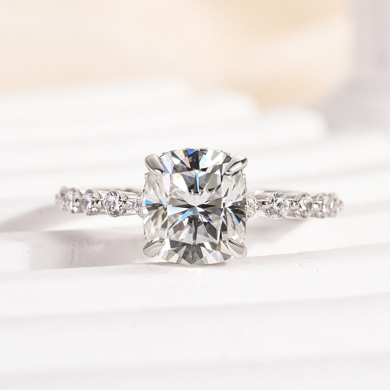 Louily Moissanite 2.0 Carat Cushion Cut Engagement Ring - louilyjewelry