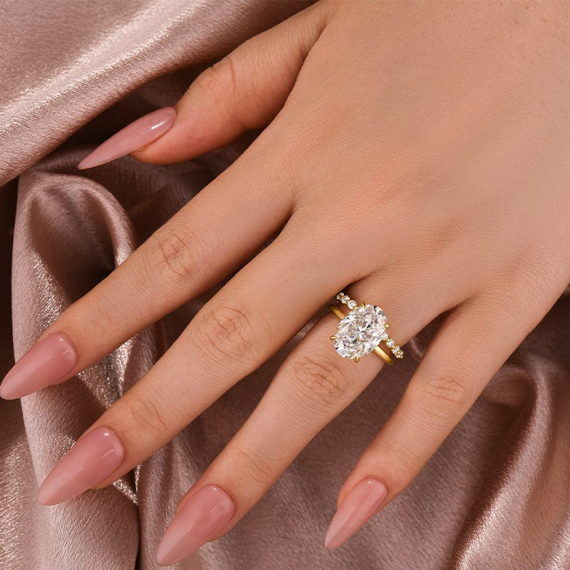 Solitaire 5.5Ct Oval Cut Yellow Gold Moissanite Wedding Ring Set With Round Cut Wedding Band - louilyjewelry