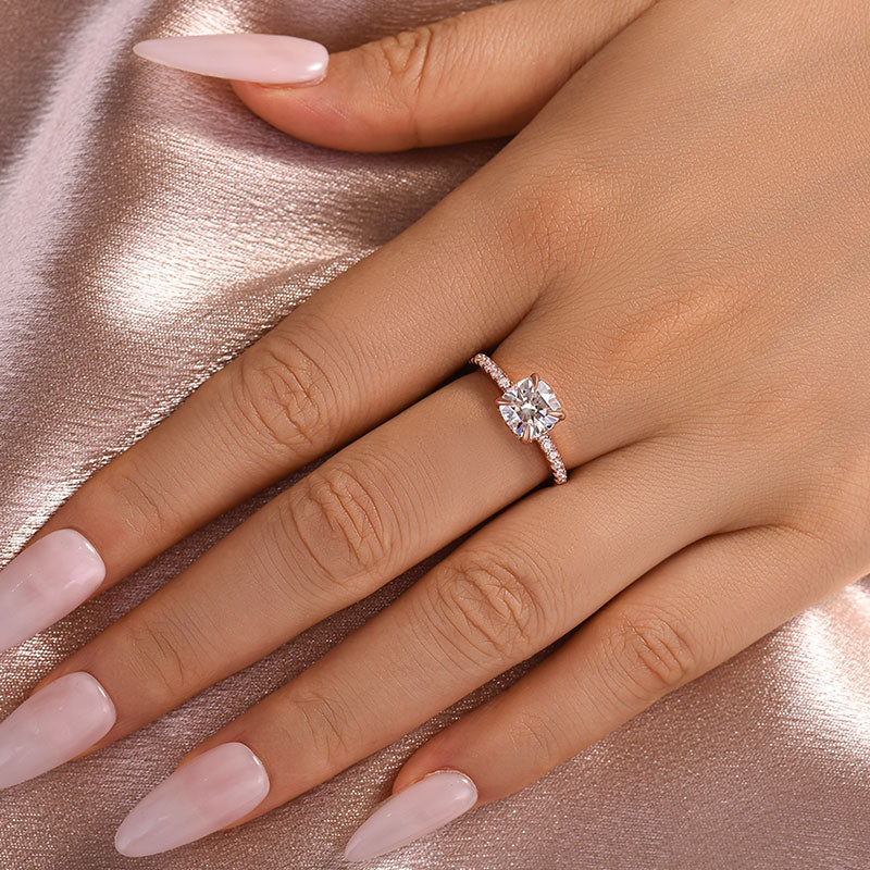 Louily Moissanite 2.0 Carat Cushion Cut Engagement Ring - louilyjewelry