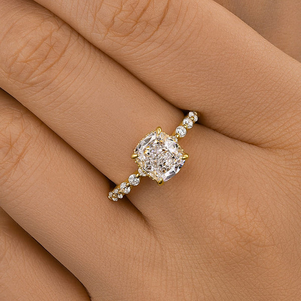 Louily Exquisite 2.0 Carat Cushion Cut Engagement Ring