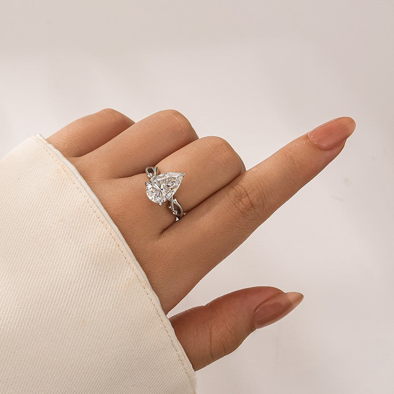 4.0Ct Pear Cut Twisted Willow Ring White Gold Moissanite Diamond Ring