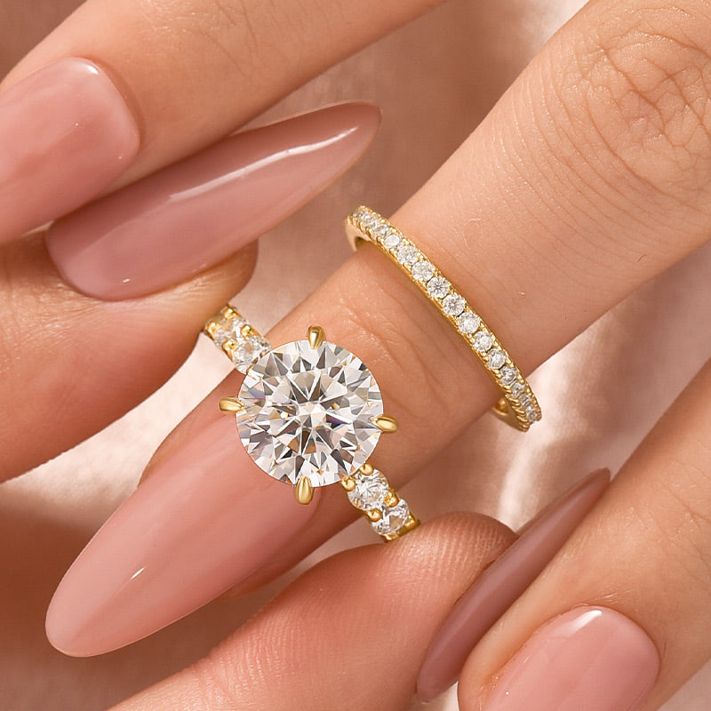 4.0Ct Round Cut White Gold Moissanite Diamond Wedding Ring