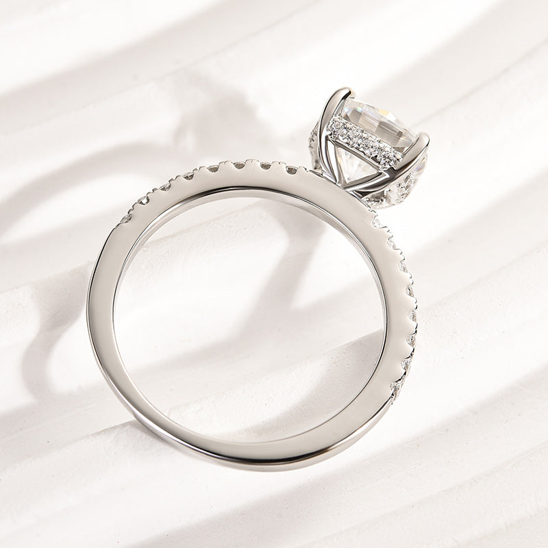 Louily Moissanite 2.0 Carat Cushion Cut Engagement Ring - louilyjewelry