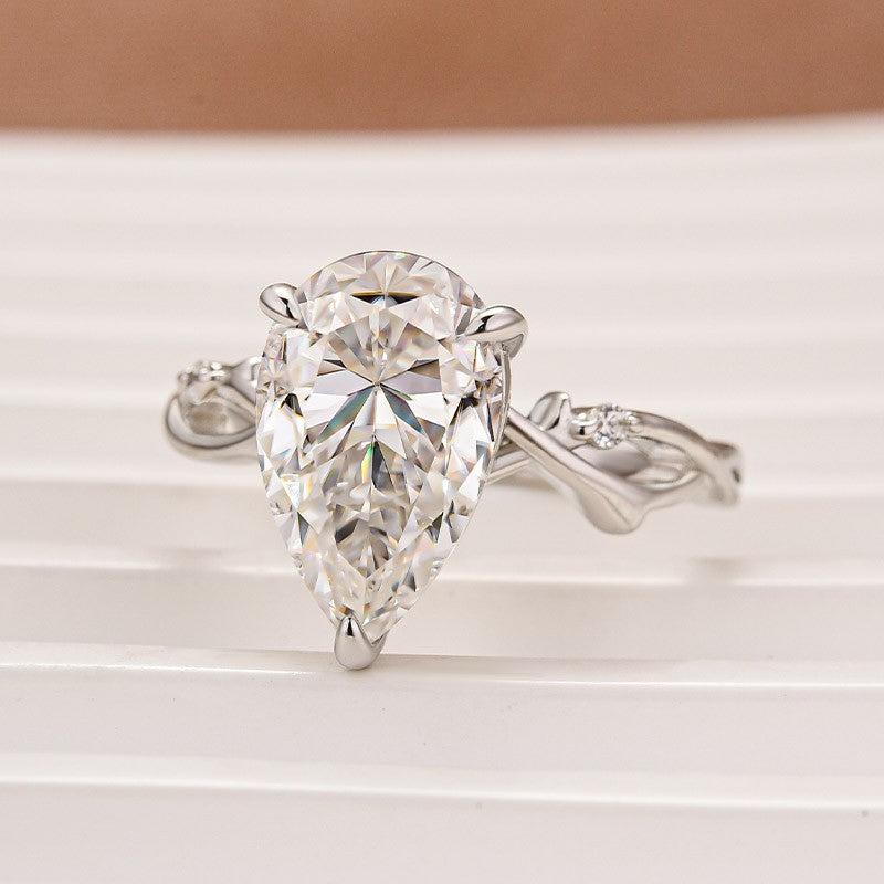 4.0Ct Pear Cut Twisted Willow Ring White Gold Moissanite Diamond Ring