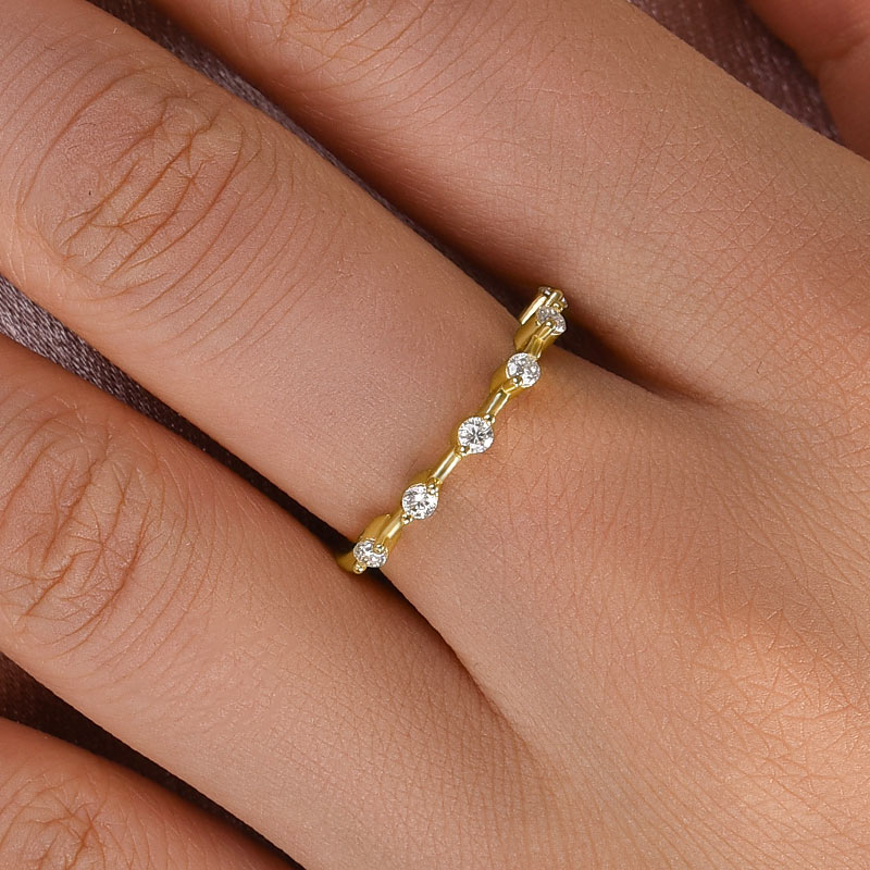 Louily Moissanite 0.2 Ct Round Cut Women's Wedding Band - louilyjewelry