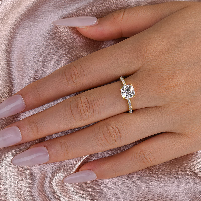 Louily Moissanite 2.0 Carat Cushion Cut Engagement Ring - louilyjewelry