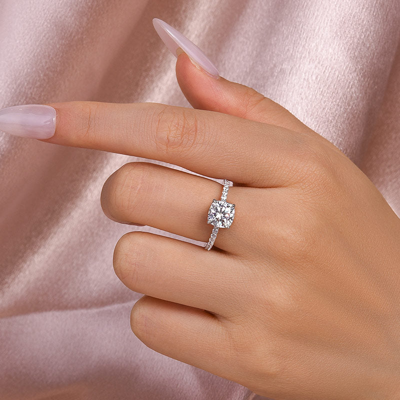 Louily Moissanite 2.0 Carat Cushion Cut Engagement Ring - louilyjewelry