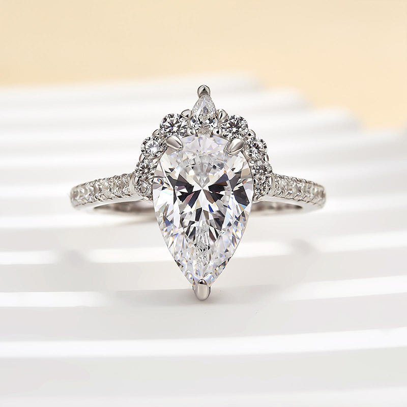 Louily Lovely White Gold 2.5Ct Pear Cut Engagement Ring - louilyjewelry