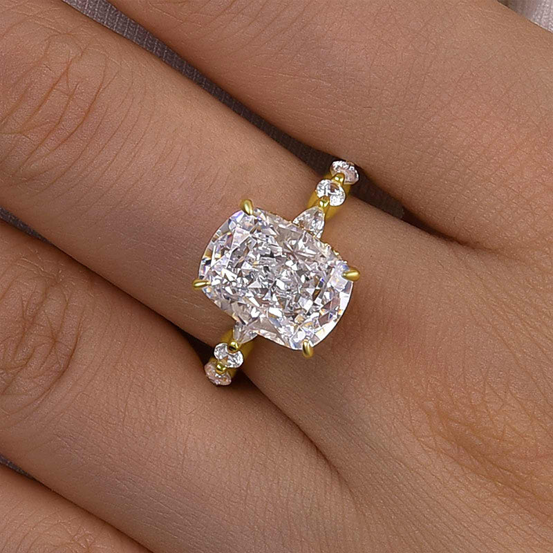 Louily Honorable Yellow Gold Crushed Ice Cushion Cut Engagement Ring - louilyjewelry