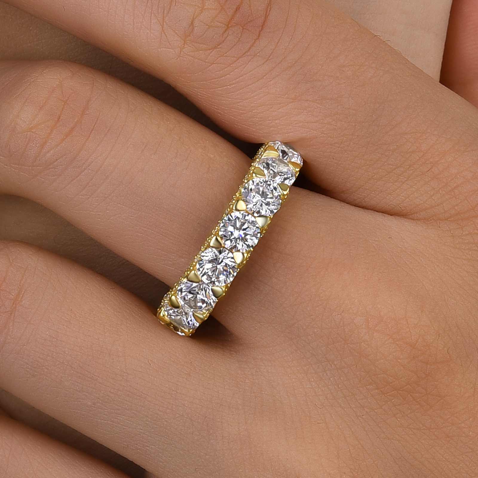 Louily Luxury Eternity Round Cut Wedding Band In Sterling Silver - louilyjewelry