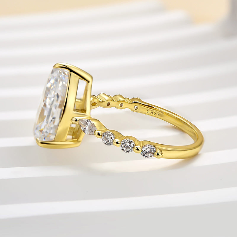 Louily Sparkle Pear Cut Simulated Diamond Engagement Ring In Sterling Silver - louilyjewelry