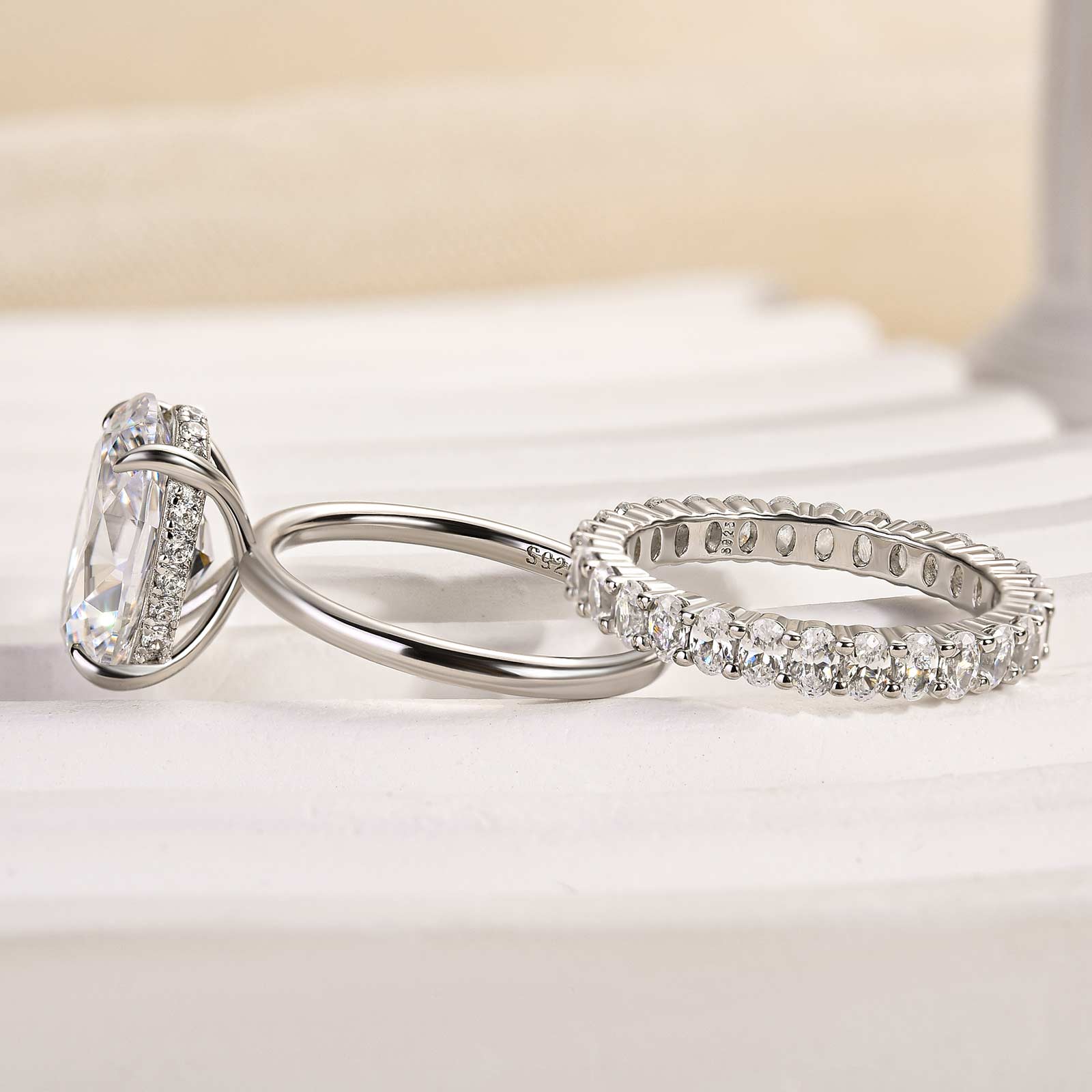 Louily Luxury Oval Cut 2PC Wedding Ring Set In Sterling Silver - louilyjewelry