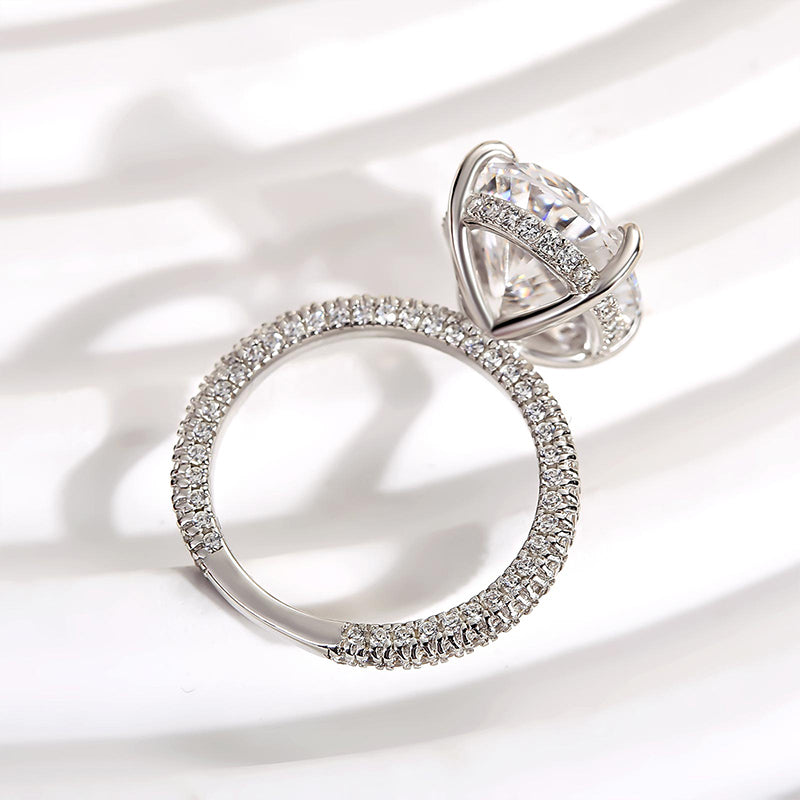 Louily Exclusive Oval Cut Simulated Diamond Engagement Ring - louilyjewelry