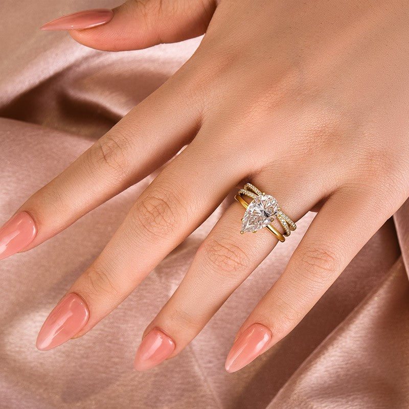 Moissanite 4.0 Ct Pear Cut Yellow Gold Wedding Ring With X Criss Cross Wedding Band - louilyjewelry