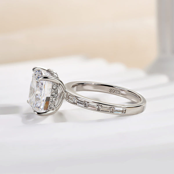 Louily Outstanding Crushed Ice Cushion Cut Engagement Ring