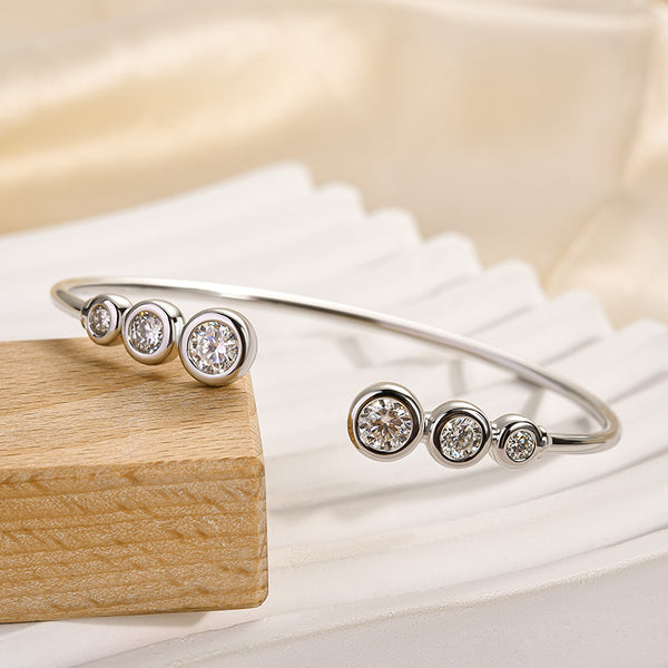 Louily Moissanite Bezel Round Cut Open Bracelet