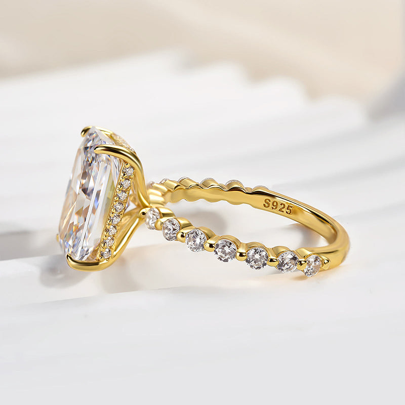 Louily Elegant Crushed Ice Cut Simulated Diamond Engagement Ring - louilyjewelry